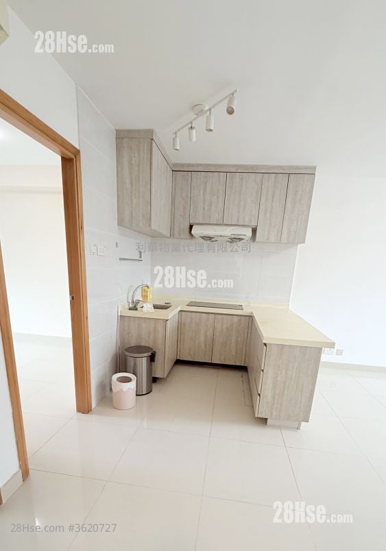 村屋 租盤 2 房 , 1 浴室 650 平方呎 村屋 租盤 2 房 , 1 浴室 650 平方呎