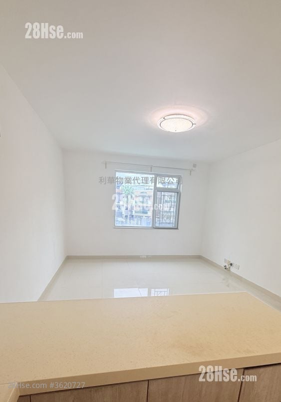 村屋 租盤 2 房 , 1 浴室 650 平方呎 村屋 租盤 2 房 , 1 浴室 650 平方呎