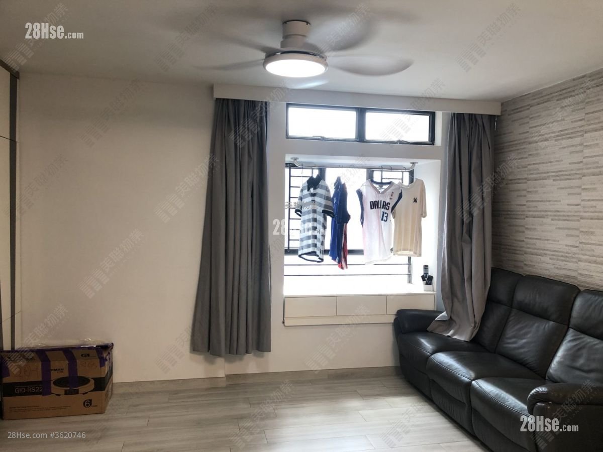Sun Yuen Long Centre Sell 3 Bedrooms , 1 Bathroom 639 ft² Sun Yuen Long Centre Sell 3 Bedrooms , 1 Bathroom 639 ft²