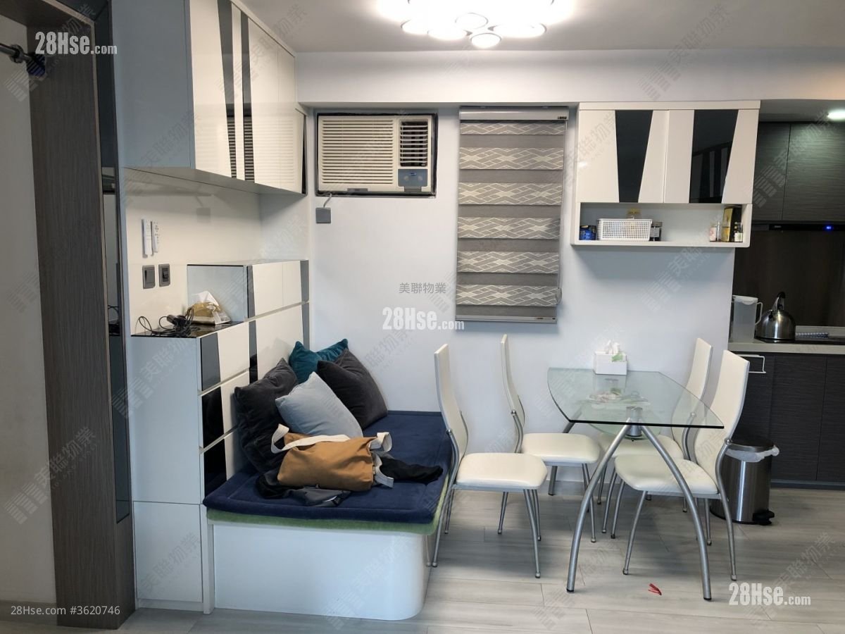 Sun Yuen Long Centre Sell 3 Bedrooms , 1 Bathroom 639 ft² Sun Yuen Long Centre Sell 3 Bedrooms , 1 Bathroom 639 ft²