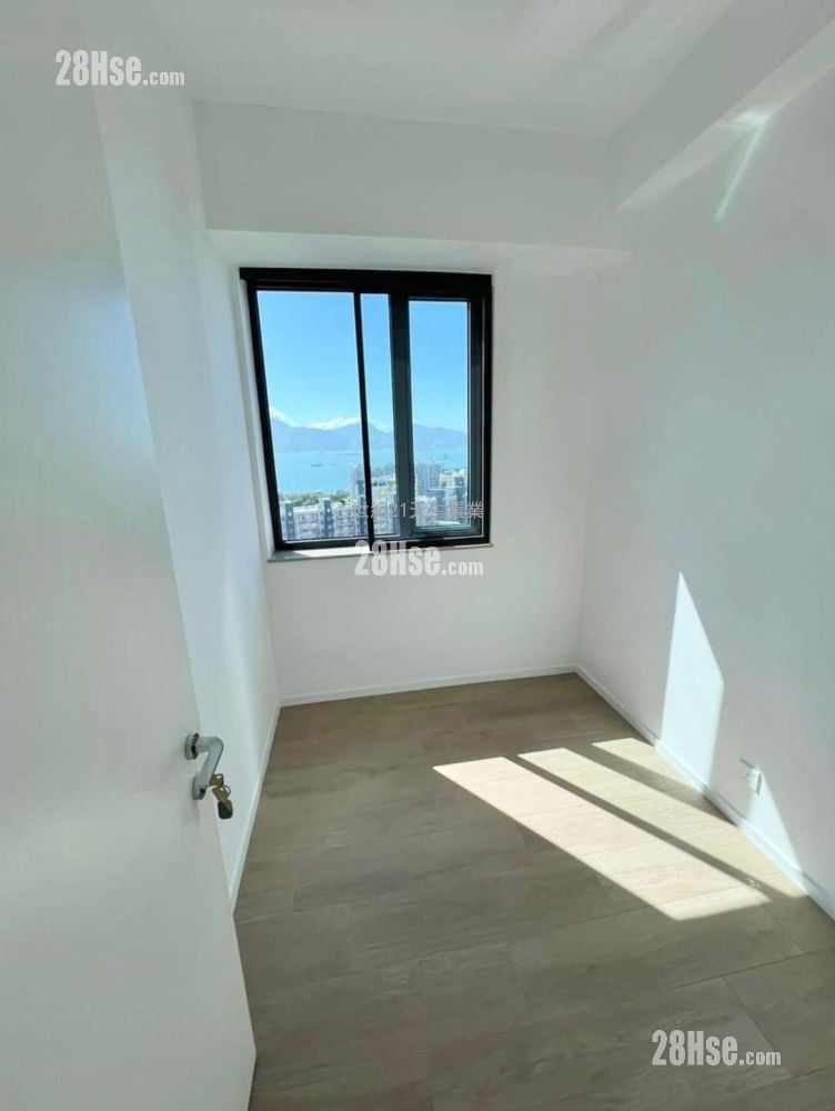 Oma By The Sea Rental 3 Bedrooms , 1 Bathroom 619 ft² Oma By The Sea Rental 3 Bedrooms , 1 Bathroom 619 ft²