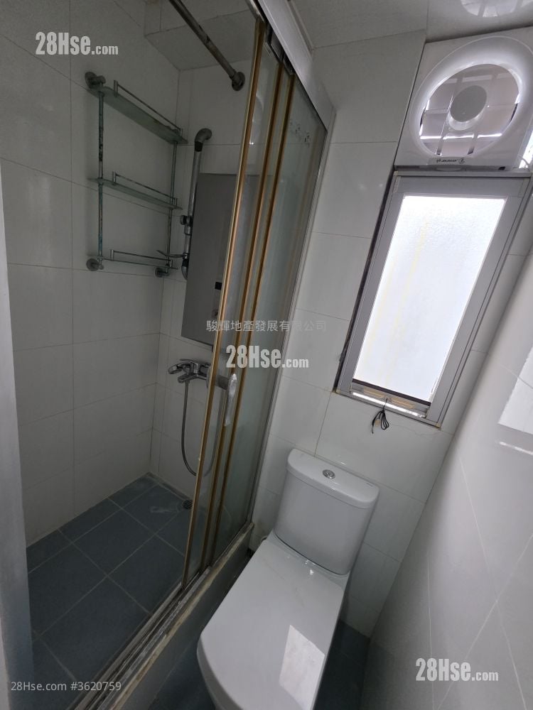 Prince Centre Sell 2 Bedrooms , 1 Bathroom Prince Centre Sell 2 Bedrooms , 1 Bathroom