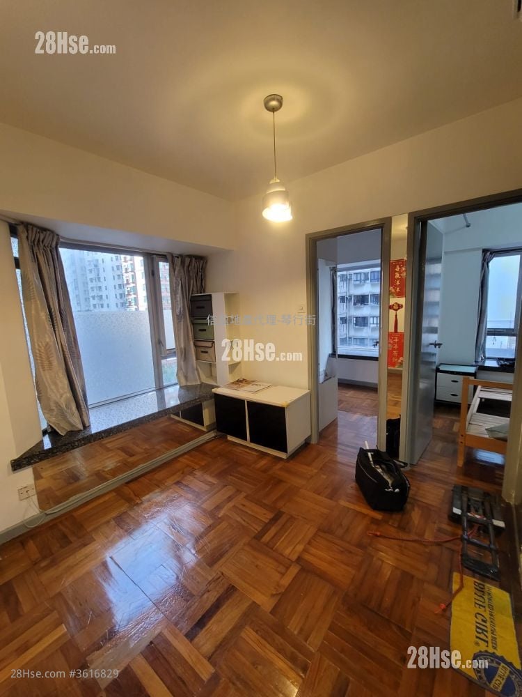 Rica Victoria Rental 2 Bedrooms , 1 Bathroom 337 ft²