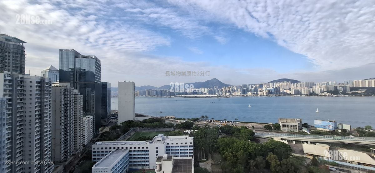 Riviera Mansion Rental 2 Bedrooms , 1 Bathroom 389 ft²