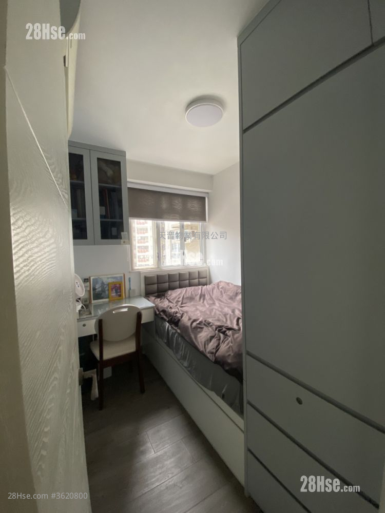 Ka Wai Chuen Sell 3 Bedrooms , 2 Bathrooms 662 ft² Ka Wai Chuen Sell 3 Bedrooms , 2 Bathrooms 662 ft²