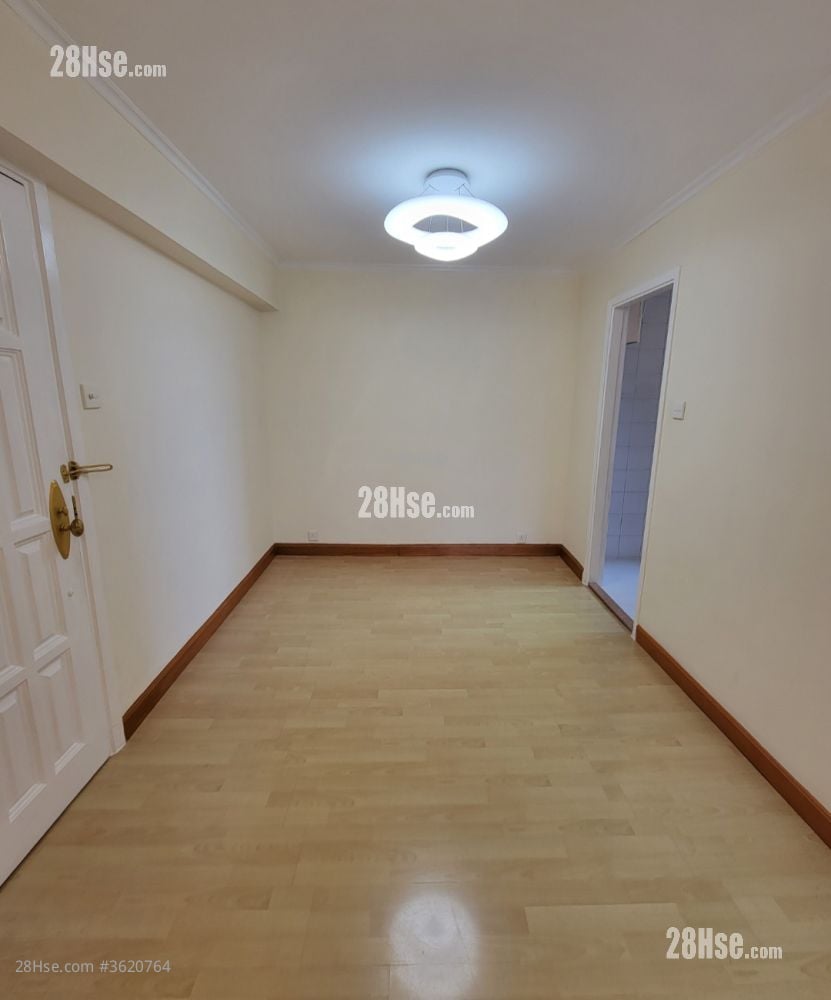 Taikoo Shing Sell 3 Bedrooms , 2 Bathrooms 747 ft² Taikoo Shing Sell 3 Bedrooms , 2 Bathrooms 747 ft²
