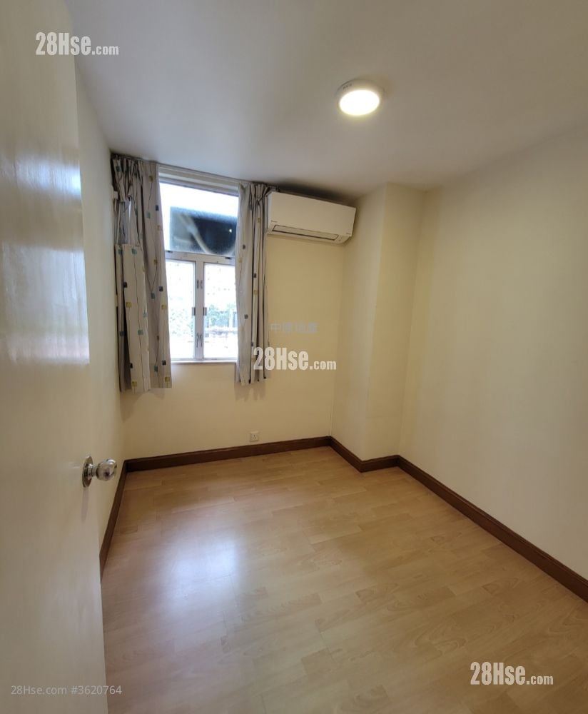Taikoo Shing Sell 3 Bedrooms , 2 Bathrooms 747 ft² Taikoo Shing Sell 3 Bedrooms , 2 Bathrooms 747 ft²