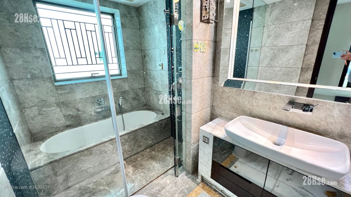 Celestial Heights Sell 5+ Bedrooms 1,662 ft² Celestial Heights Sell 5+ Bedrooms 1,662 ft²