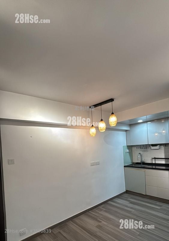 景翠苑 售盤 2 房 376 平方呎 景翠苑 售盤 2 房 376 平方呎