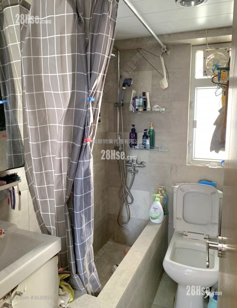 On Ning Garden Sell 3 Bedrooms , 1 Bathroom 583 ft² On Ning Garden Sell 3 Bedrooms , 1 Bathroom 583 ft²