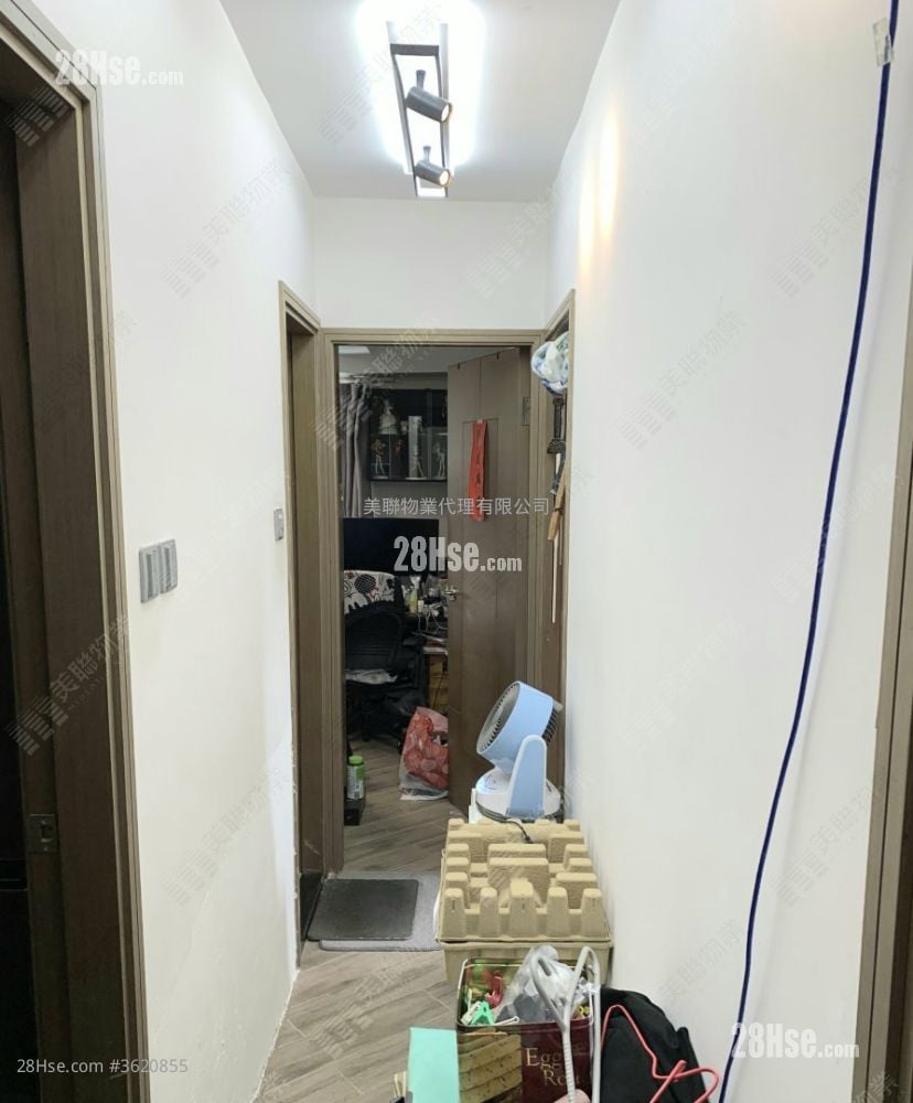 On Ning Garden Sell 3 Bedrooms , 1 Bathroom 583 ft² On Ning Garden Sell 3 Bedrooms , 1 Bathroom 583 ft²