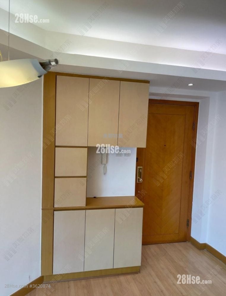 living room: Central Park Sell 3 Bedrooms 701 ft² living room: Central Park Sell 3 Bedrooms 701 ft²