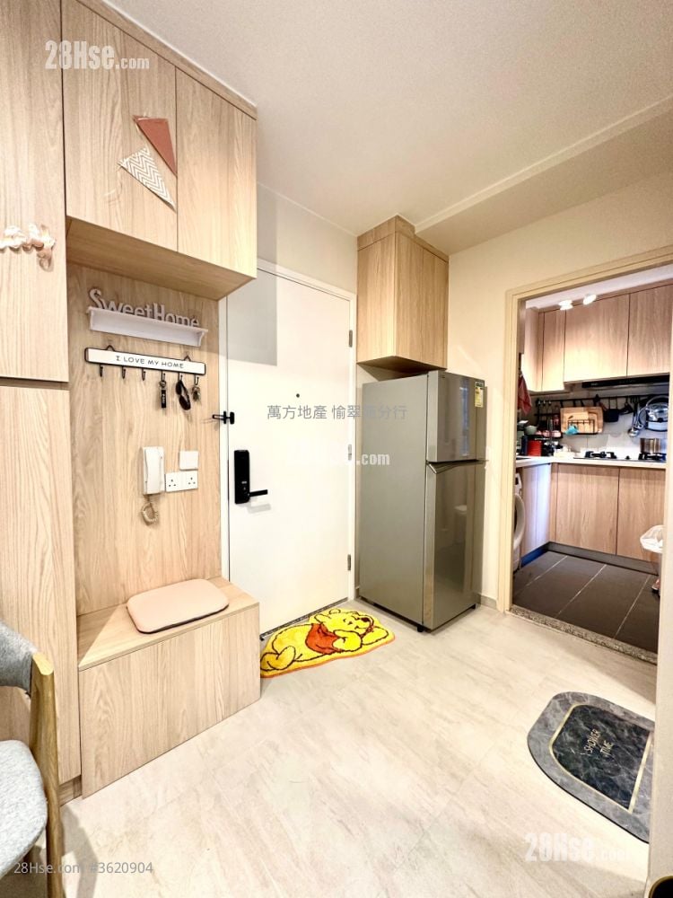 Mei Pak Court Sell 2 Bedrooms , 1 Bathroom 446 ft² Mei Pak Court Sell 2 Bedrooms , 1 Bathroom 446 ft²