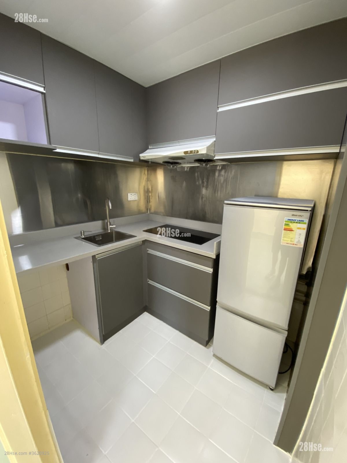 屯門市廣場 租盤 2 房 , 1 浴室 363 平方呎 屯門市廣場 租盤 2 房 , 1 浴室 363 平方呎