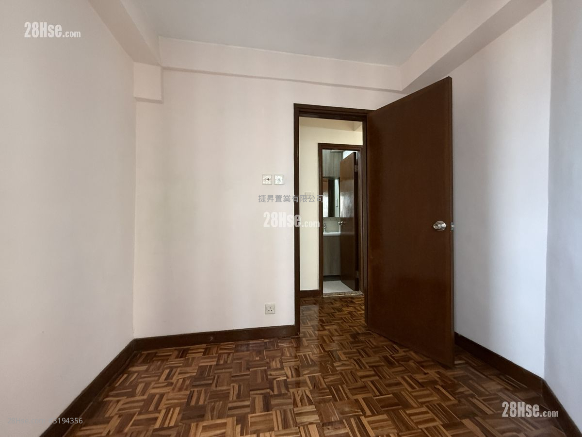 Bailey Garden Rental 2 Bedrooms , 1 Bathroom 381 ft² Bailey Garden Rental 2 Bedrooms , 1 Bathroom 381 ft²