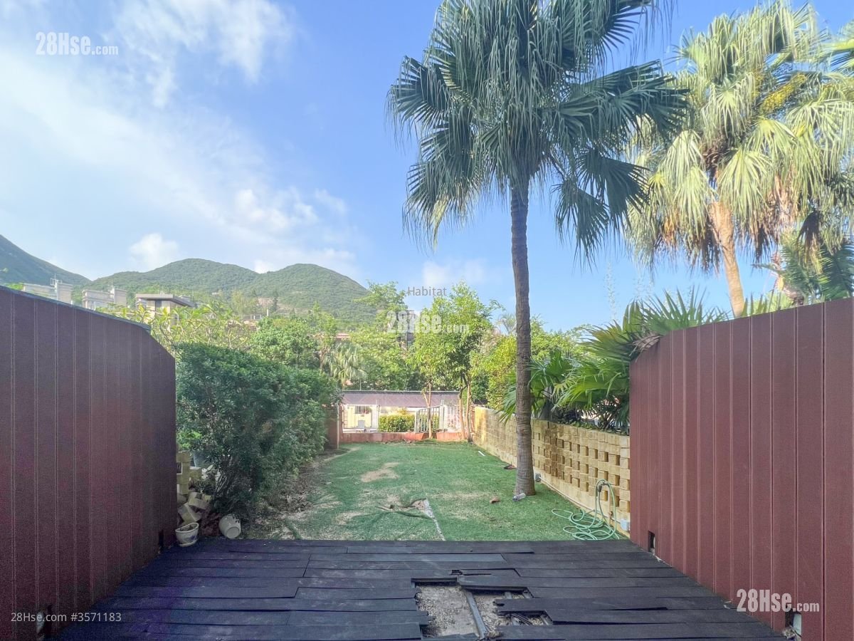 Stanley Court Sell 4 Bedrooms , 3 Bathrooms 2,058 ft² Stanley Court Sell 4 Bedrooms , 3 Bathrooms 2,058 ft²