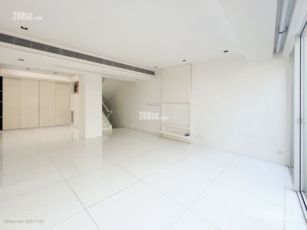 Stanley Court Sell 4 Bedrooms , 3 Bathrooms 2,058 ft² Stanley Court Sell 4 Bedrooms , 3 Bathrooms 2,058 ft²