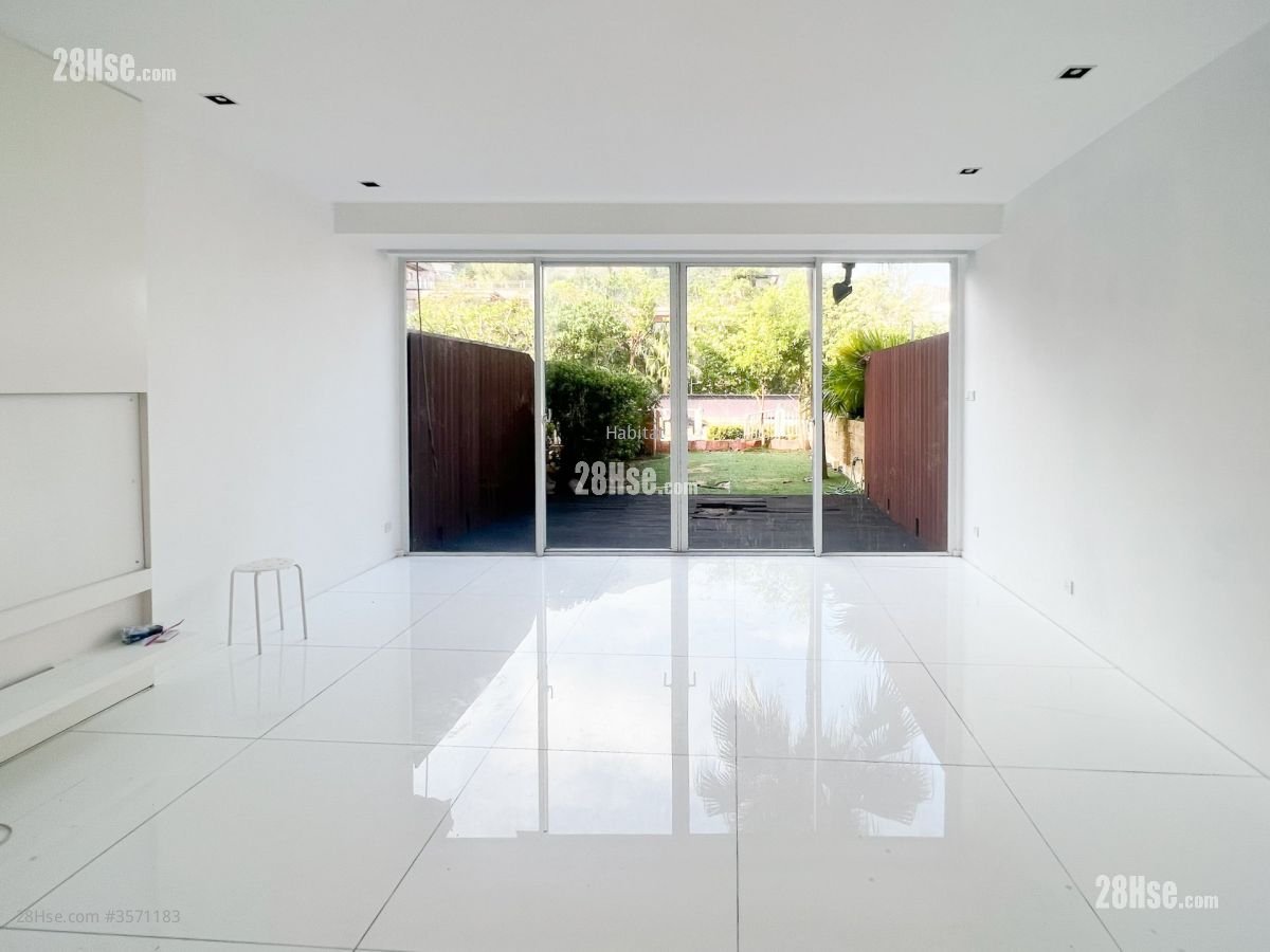 Stanley Court Sell 4 Bedrooms , 3 Bathrooms 2,058 ft² Stanley Court Sell 4 Bedrooms , 3 Bathrooms 2,058 ft²