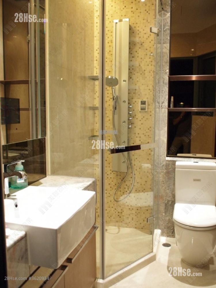 浴室: 奥柏御峯 售盘 1 房 , 1 浴室 354 平方尺 浴室: 奥柏御峯 售盘 1 房 , 1 浴室 354 平方尺