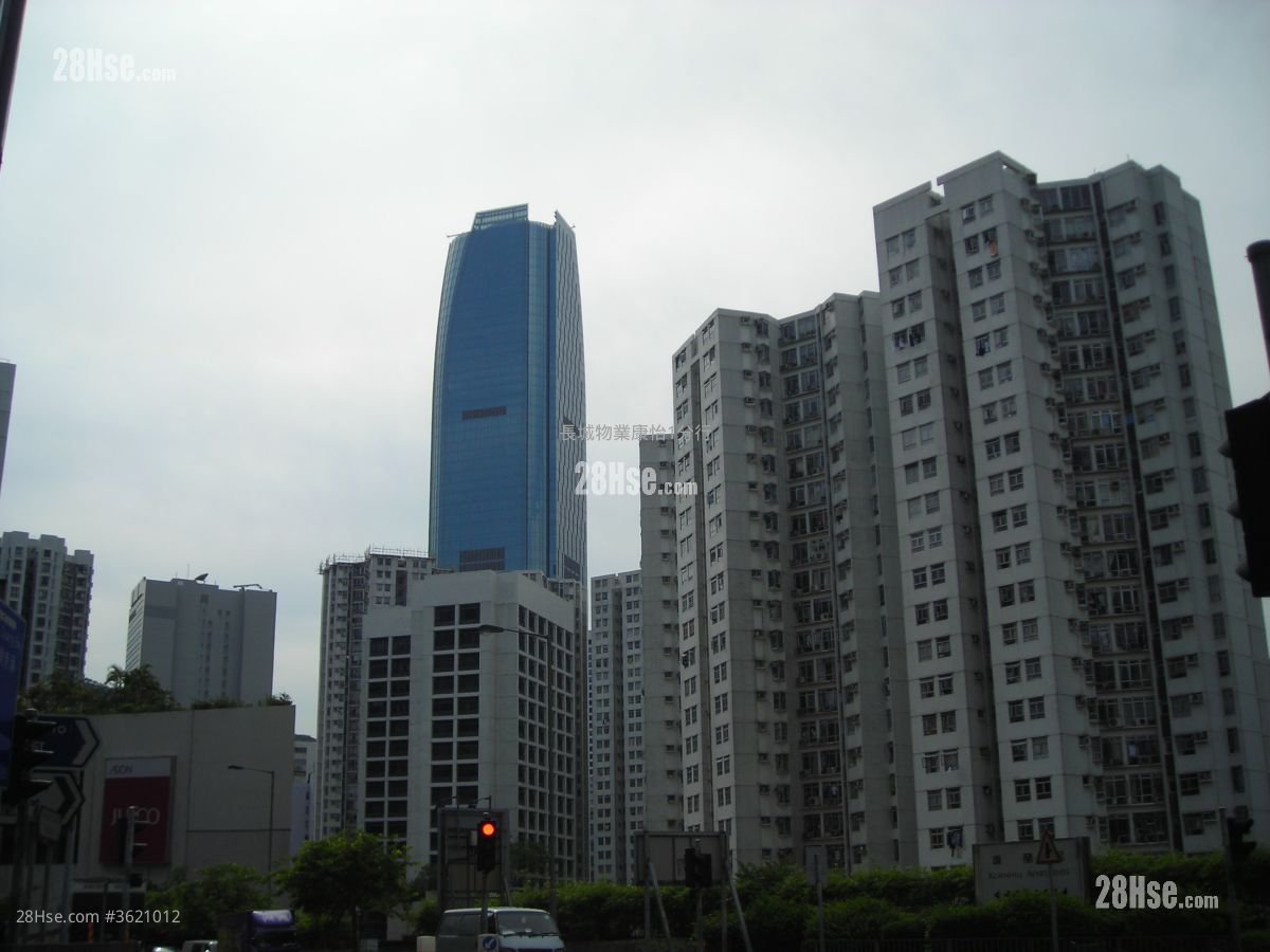 康山花園 租盤 3 房 , 1 浴室 592 平方呎 康山花園 租盤 3 房 , 1 浴室 592 平方呎