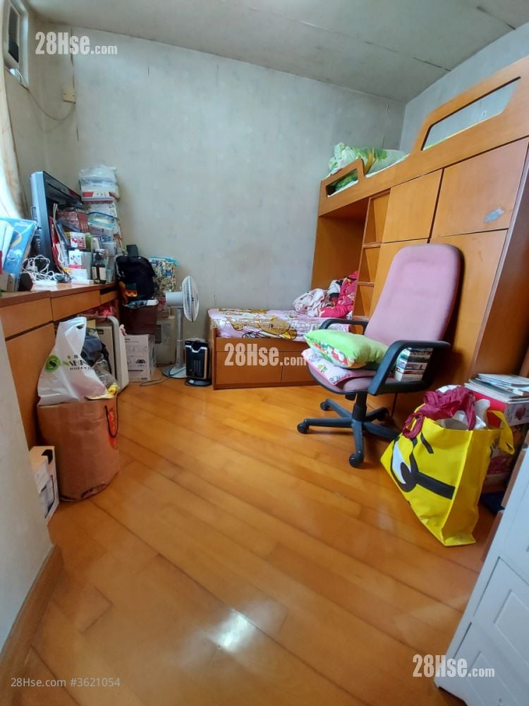 锦泰苑 售盘 3 房 , 2 浴室 650 平方尺 锦泰苑 售盘 3 房 , 2 浴室 650 平方尺