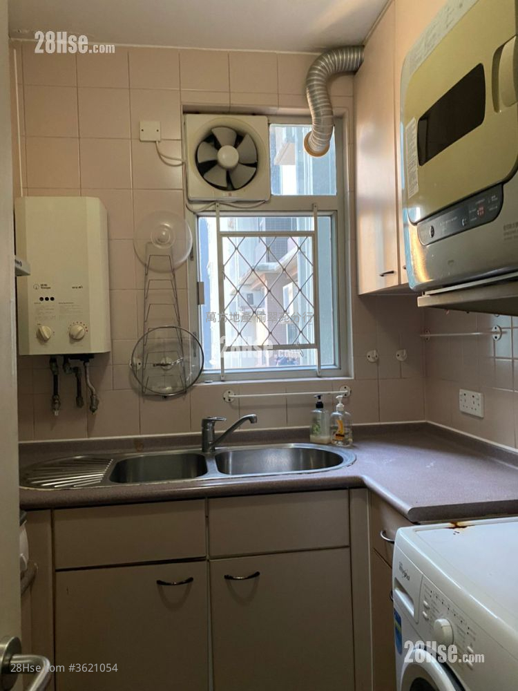 锦泰苑 售盘 3 房 , 2 浴室 650 平方尺 锦泰苑 售盘 3 房 , 2 浴室 650 平方尺