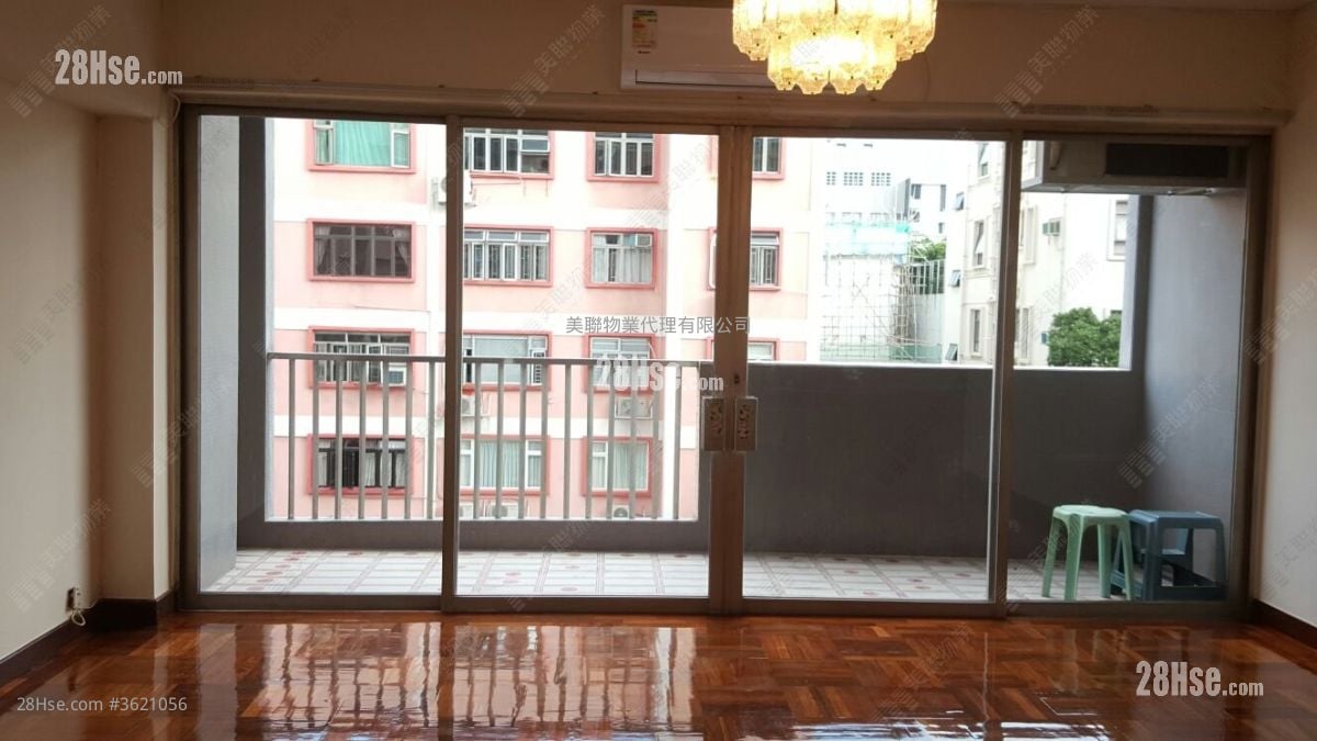 Golden May Mansion Sell 3 Bedrooms , 2 Bathrooms 1,468 ft²