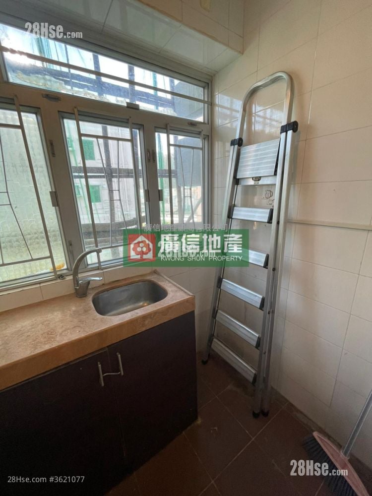 Cosmopolitan Estate Rental 2 Bedrooms , 1 Bathroom 312 ft² Cosmopolitan Estate Rental 2 Bedrooms , 1 Bathroom 312 ft²