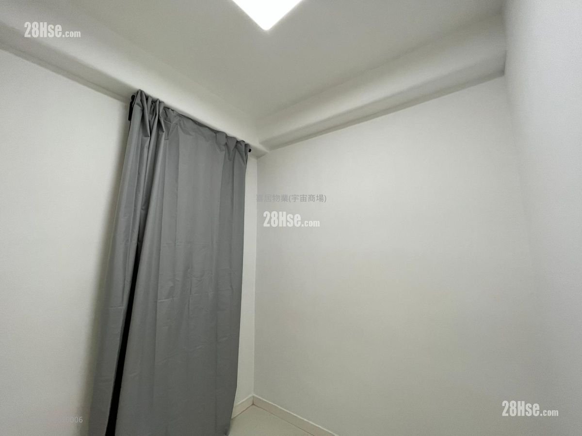 Manor Centre Rental 1 Bedroom , 1 Bathroom 300 ft² Manor Centre Rental 1 Bedroom , 1 Bathroom 300 ft²