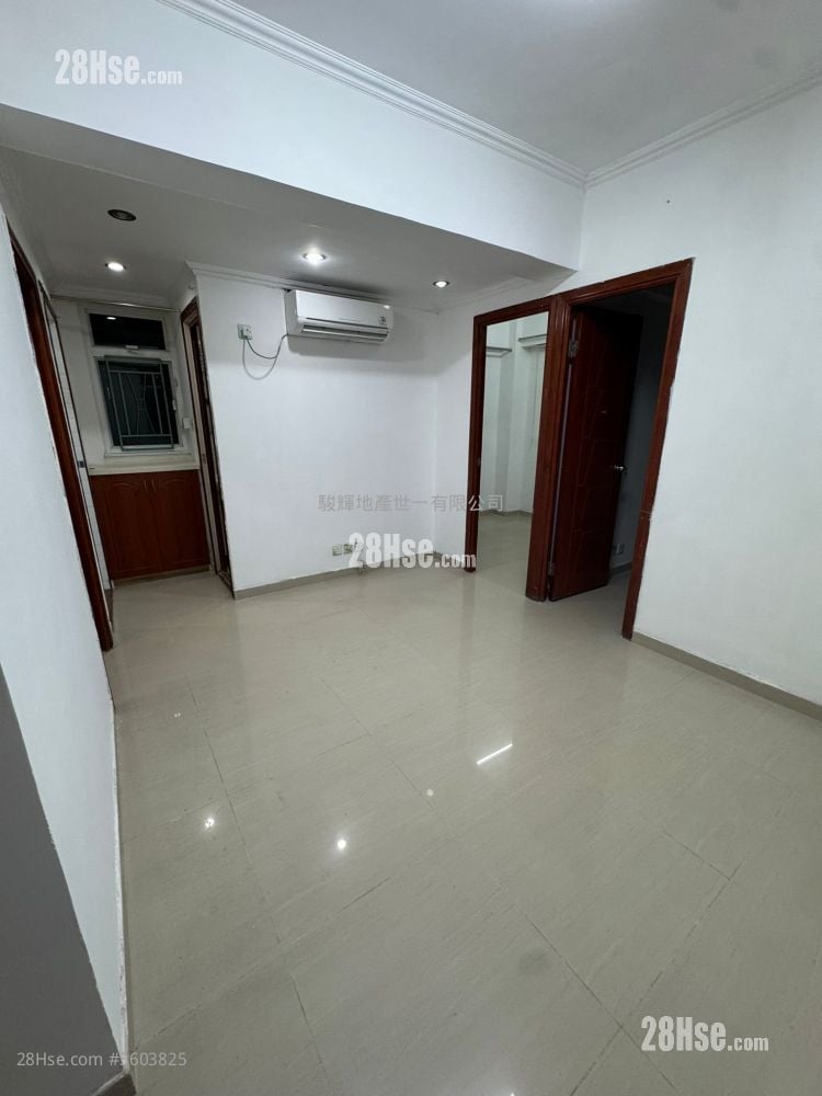 金華大廈 租盤 3 房 , 1 浴室 414 平方呎