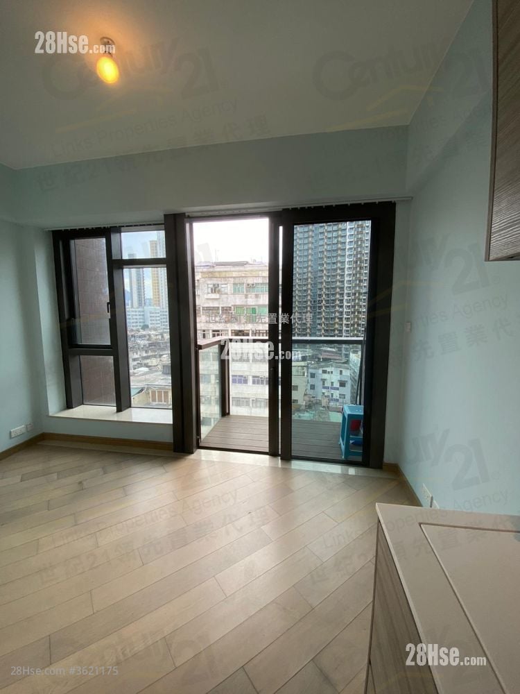 Axis Sell Studio , 1 Bathroom 212 ft² Axis Sell Studio , 1 Bathroom 212 ft²