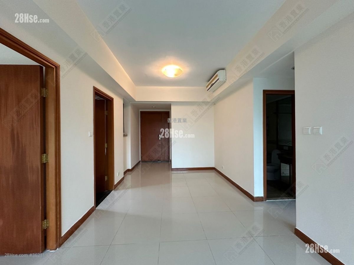 君頤峰 售盤 3 房 842 平方呎 君頤峰 售盤 3 房 842 平方呎