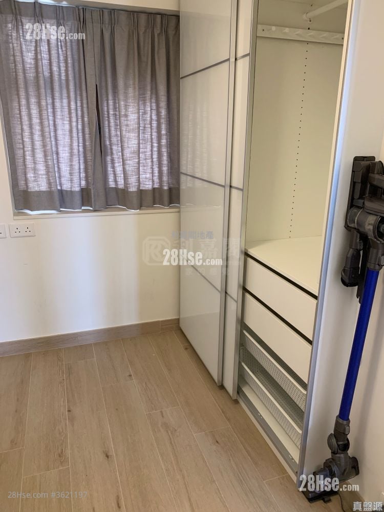 康泽花园 租盘 2 房 , 1 浴室 407 平方尺 康泽花园 租盘 2 房 , 1 浴室 407 平方尺