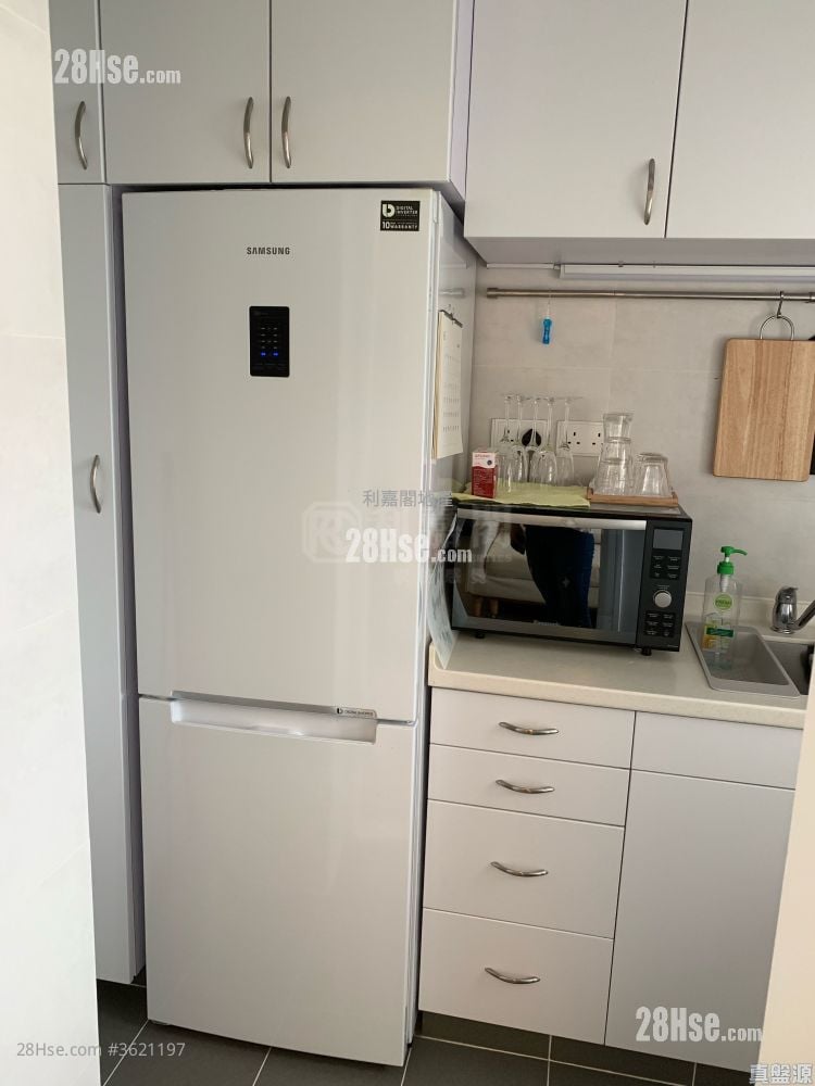 康泽花园 租盘 2 房 , 1 浴室 407 平方尺 康泽花园 租盘 2 房 , 1 浴室 407 平方尺