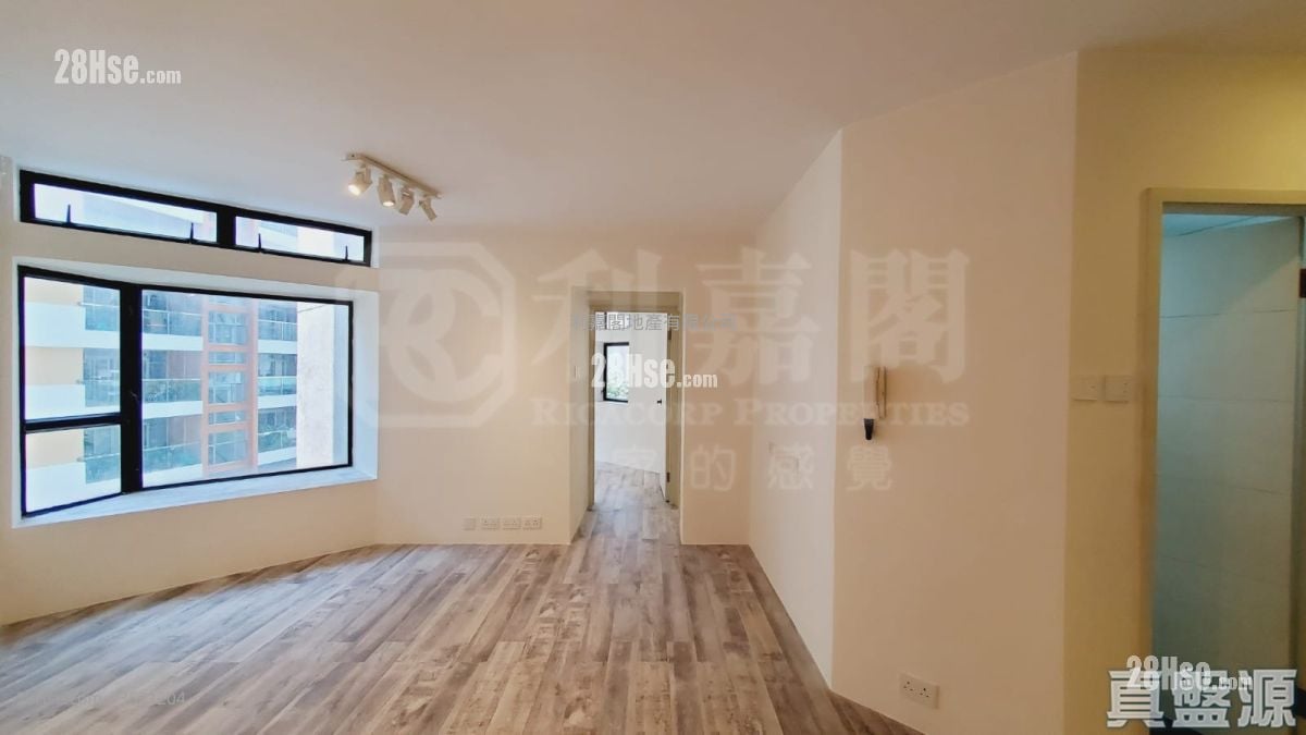 Euston Court Sell 2 Bedrooms 587 ft² Euston Court Sell 2 Bedrooms 587 ft²