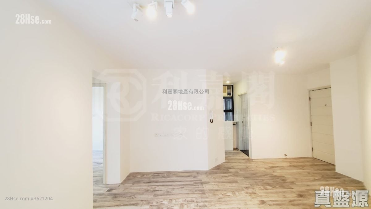 Euston Court Sell 2 Bedrooms 587 ft² Euston Court Sell 2 Bedrooms 587 ft²