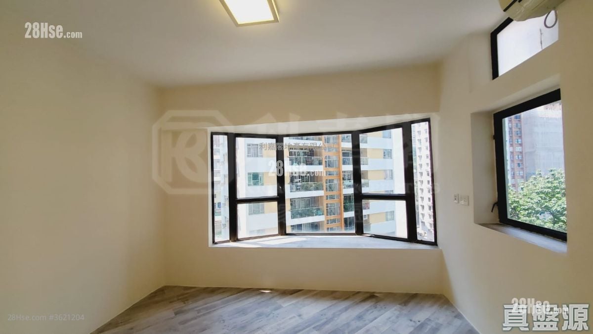 Euston Court Sell 2 Bedrooms 587 ft² Euston Court Sell 2 Bedrooms 587 ft²