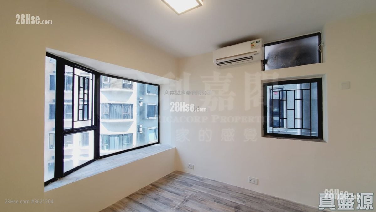 Euston Court Sell 2 Bedrooms 587 ft² Euston Court Sell 2 Bedrooms 587 ft²