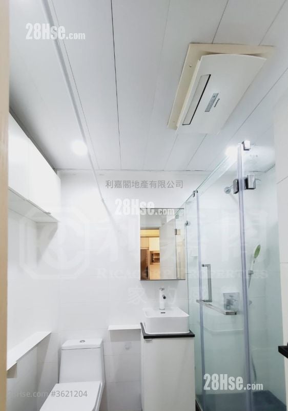 Euston Court Sell 2 Bedrooms 587 ft² Euston Court Sell 2 Bedrooms 587 ft²