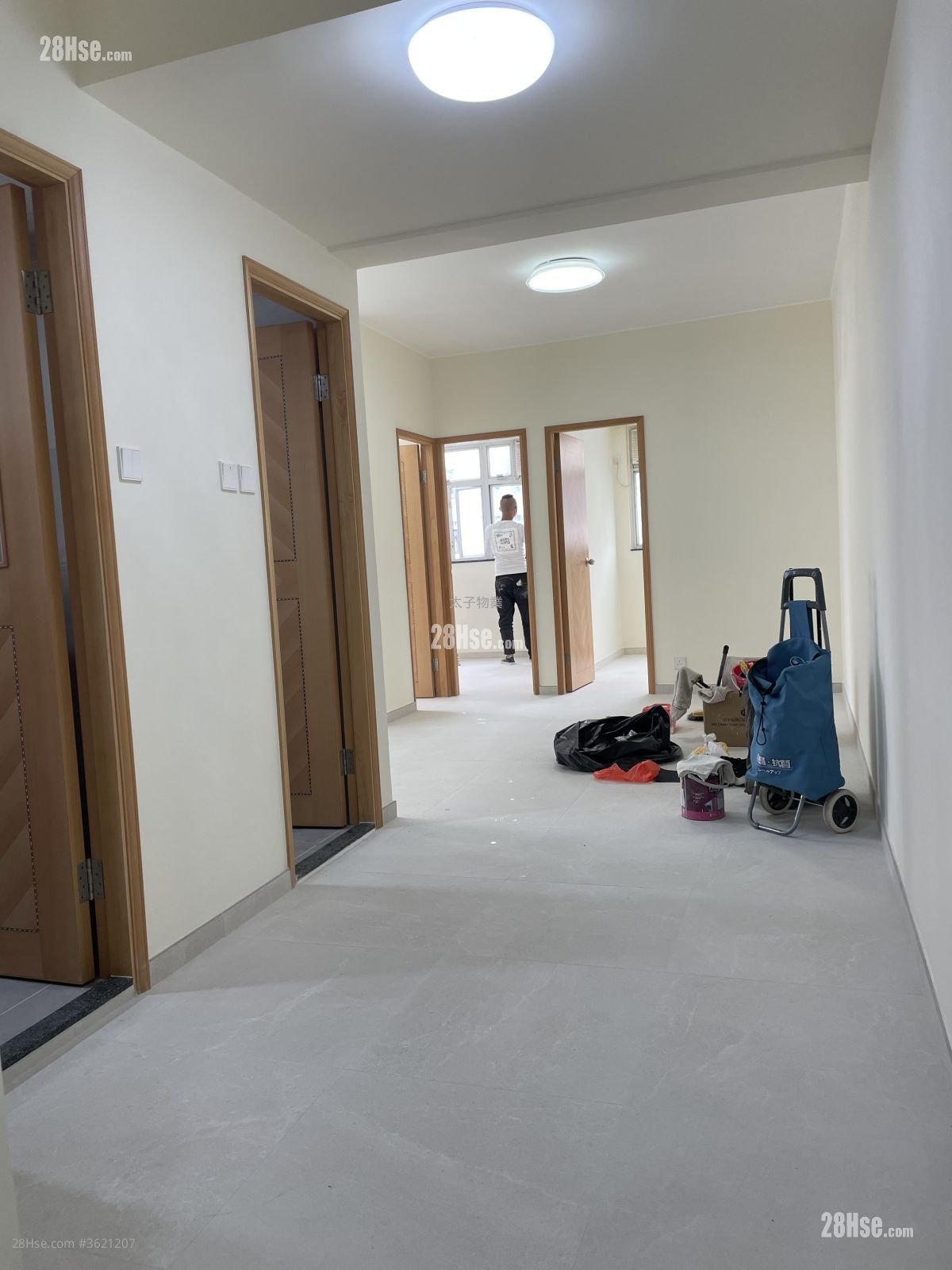 利兴大楼 租盘 3 房 , 1 浴室 598 平方尺 利兴大楼 租盘 3 房 , 1 浴室 598 平方尺