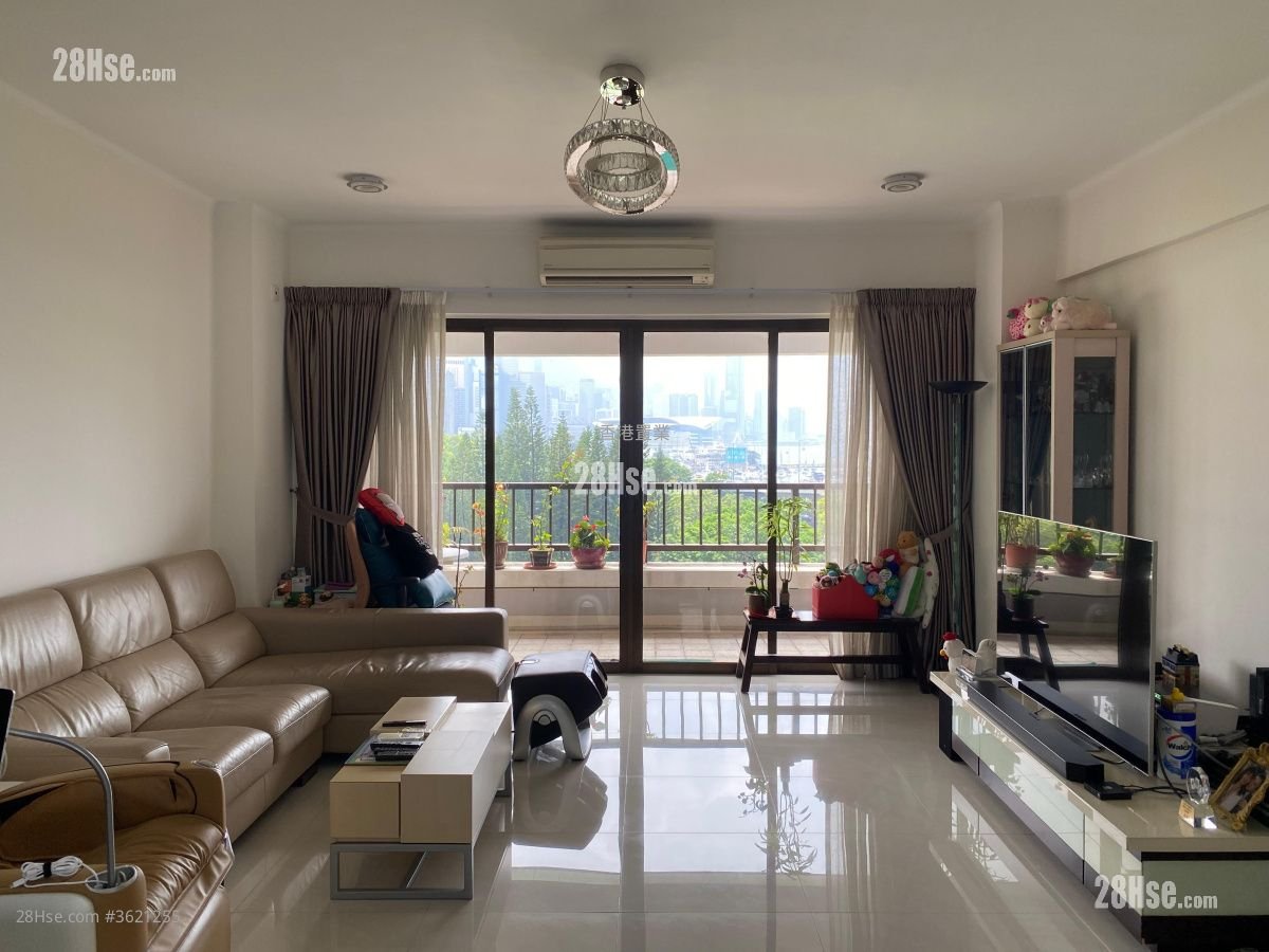 Victoria Court Sell 3 Bedrooms , 2 Bathrooms 1,592 ft² Victoria Court Sell 3 Bedrooms , 2 Bathrooms 1,592 ft²