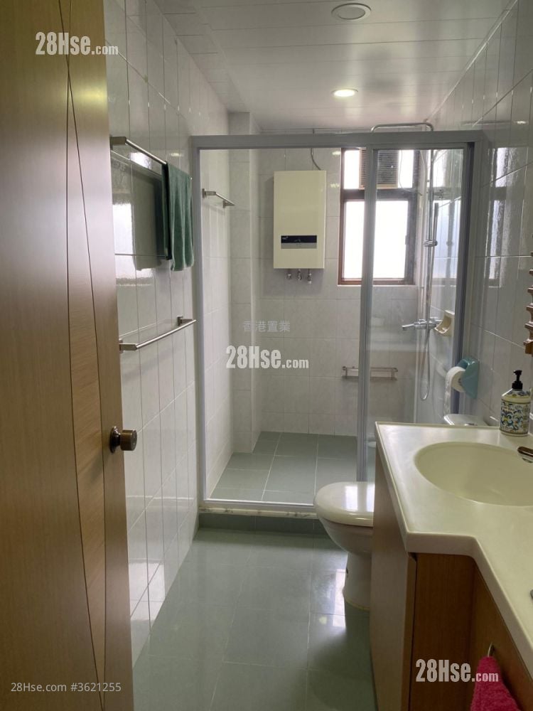 Victoria Court Sell 3 Bedrooms , 2 Bathrooms 1,592 ft² Victoria Court Sell 3 Bedrooms , 2 Bathrooms 1,592 ft²