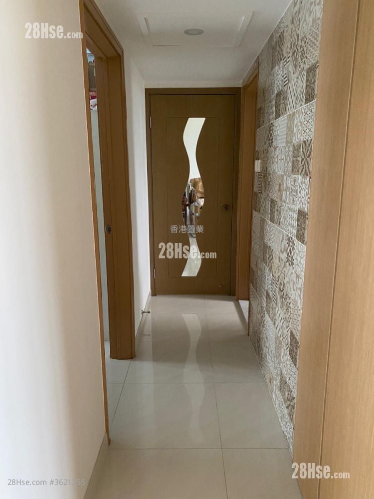 Victoria Court Sell 3 Bedrooms , 2 Bathrooms 1,592 ft² Victoria Court Sell 3 Bedrooms , 2 Bathrooms 1,592 ft²