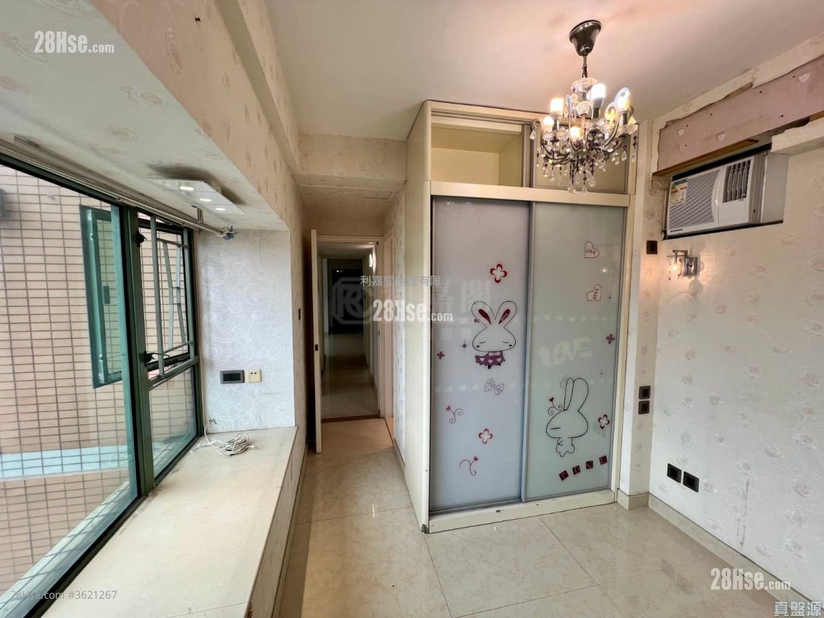 Grand Regentville Rental 3 Bedrooms , 2 Bathrooms 594 ft² Grand Regentville Rental 3 Bedrooms , 2 Bathrooms 594 ft²