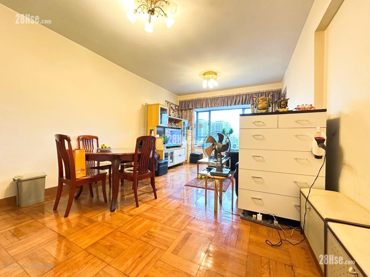 Peridot Court Sell 3 Bedrooms , 2 Bathrooms 686 ft²