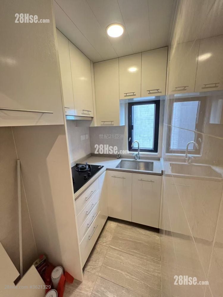 The Zenith Sell 3 Bedrooms , 2 Bathrooms 607 ft² The Zenith Sell 3 Bedrooms , 2 Bathrooms 607 ft²