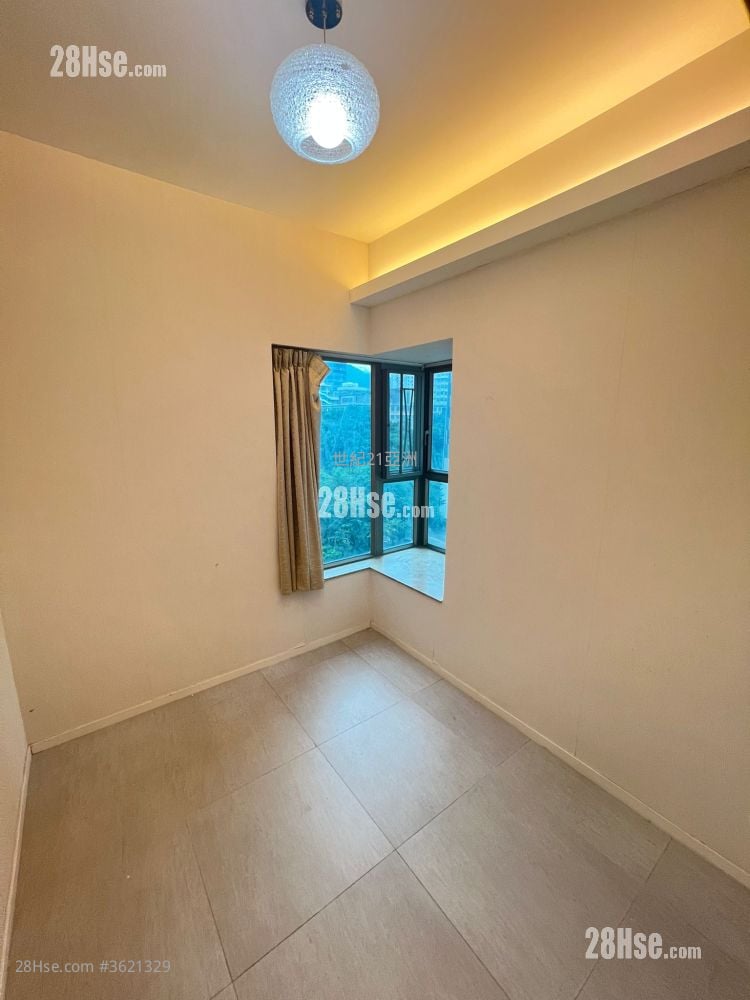 The Zenith Sell 3 Bedrooms , 2 Bathrooms 607 ft² The Zenith Sell 3 Bedrooms , 2 Bathrooms 607 ft²