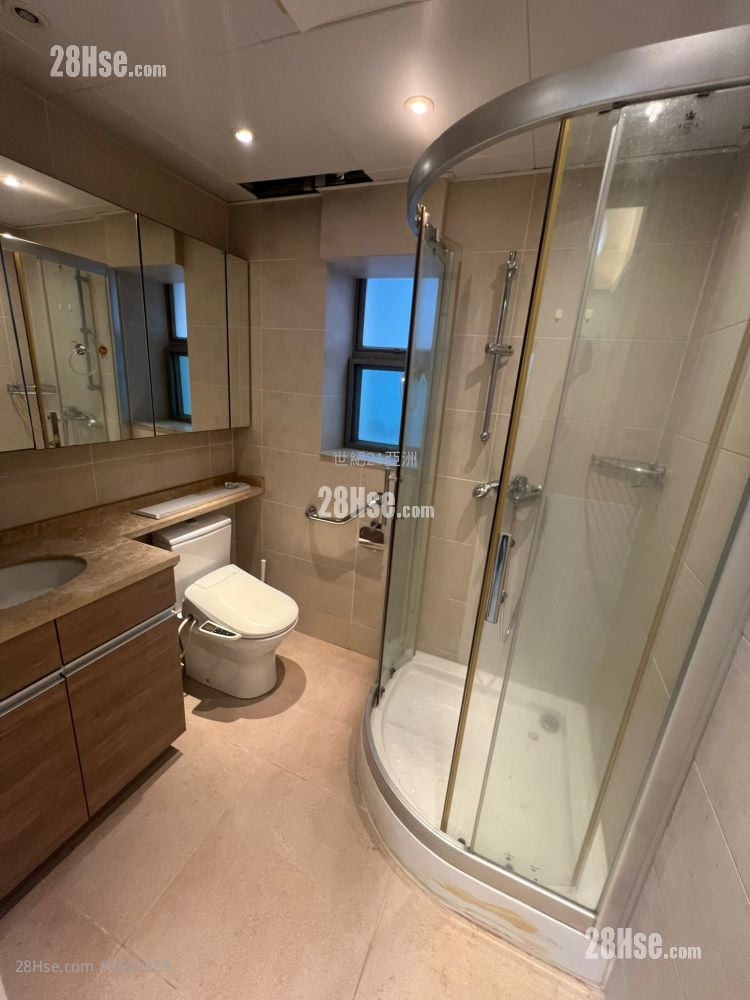 The Zenith Sell 3 Bedrooms , 2 Bathrooms 607 ft² The Zenith Sell 3 Bedrooms , 2 Bathrooms 607 ft²