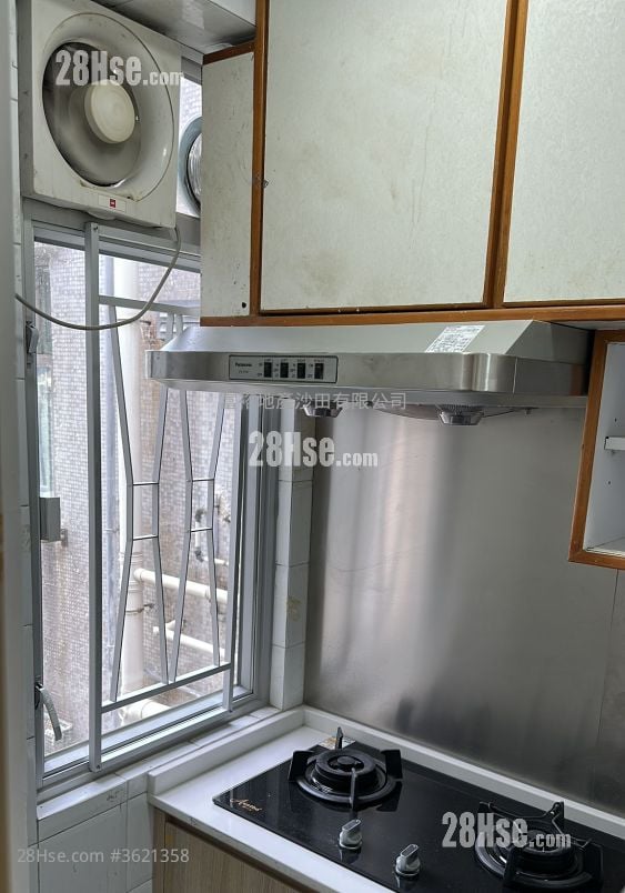 金獅花園 租盤 2 房 , 1 浴室 335 平方呎 金獅花園 租盤 2 房 , 1 浴室 335 平方呎