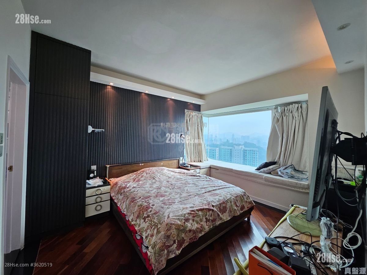 The Palace Rental 4 Bedrooms , 3 Bathrooms 1,764 ft²